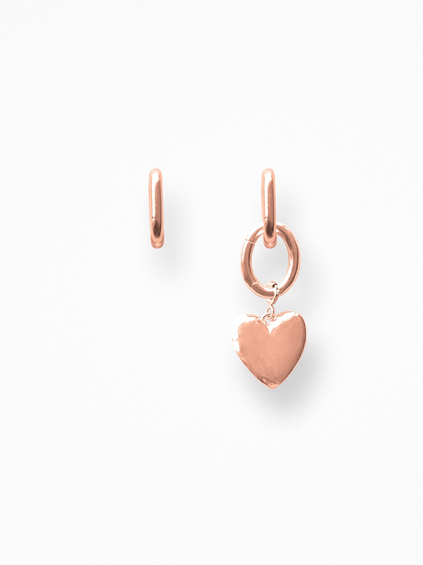 U HOOPS with HEART PENDANT EARRINGS VERMEIL