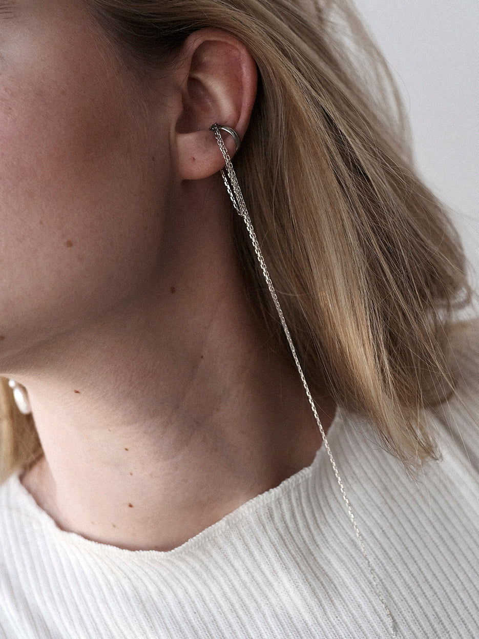 "U THIN" EAR CUFF SILVER