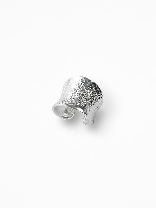 "CRUMPLED PLATE" RING SILVER